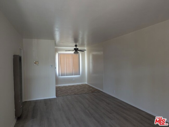 Building Photo - 1365 Orange Grove Ave