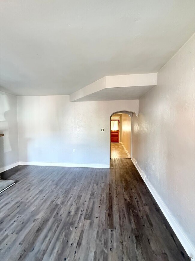 Photo - One or 2 bedroom, 1 bathroom home with a den in the heart of Lawrenceville.