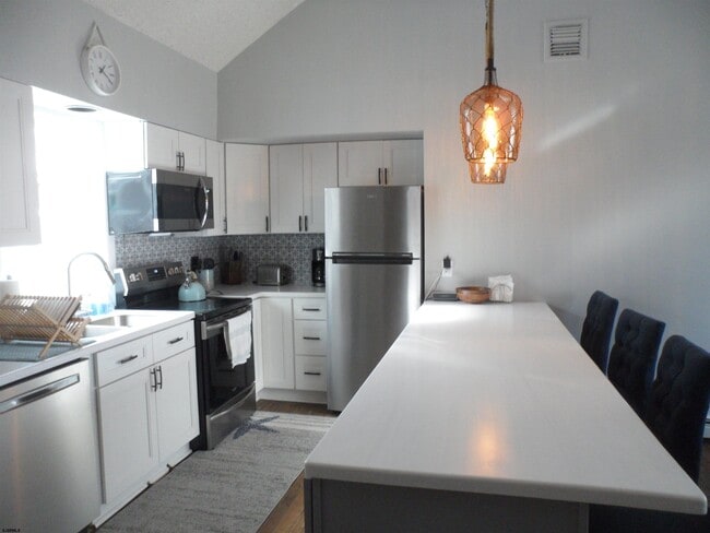 Foto del edificio - 9400 Ventnor Ave