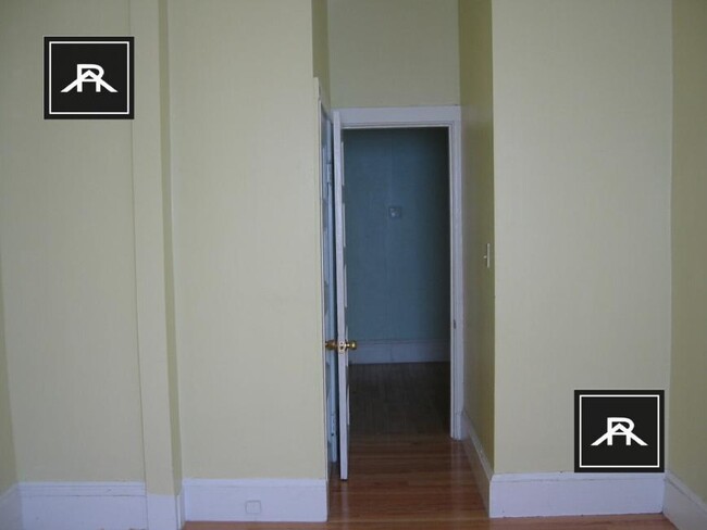 Building Photo - 6 bedroom in Brookline MA 02446