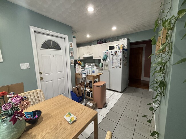 Building Photo - 504 Washington St