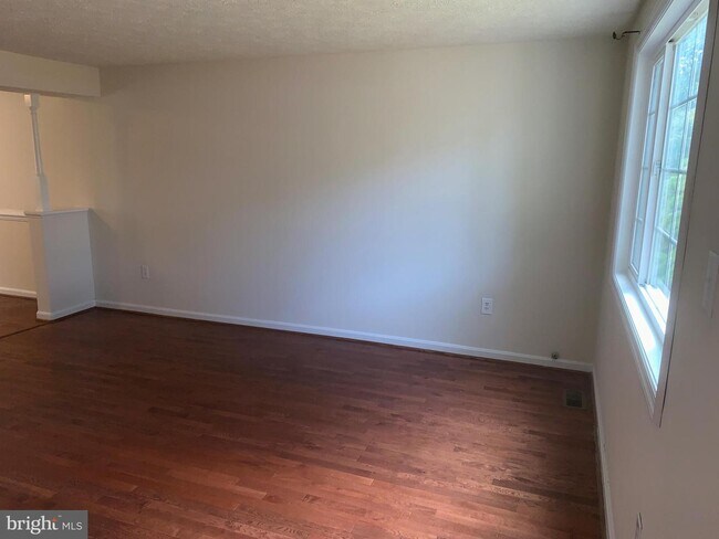 Foto del edificio - 11719 Eisenhower Ln
