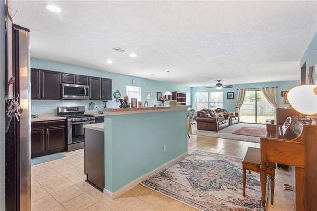 Building Photo - 18703 Brown Redbud Ct