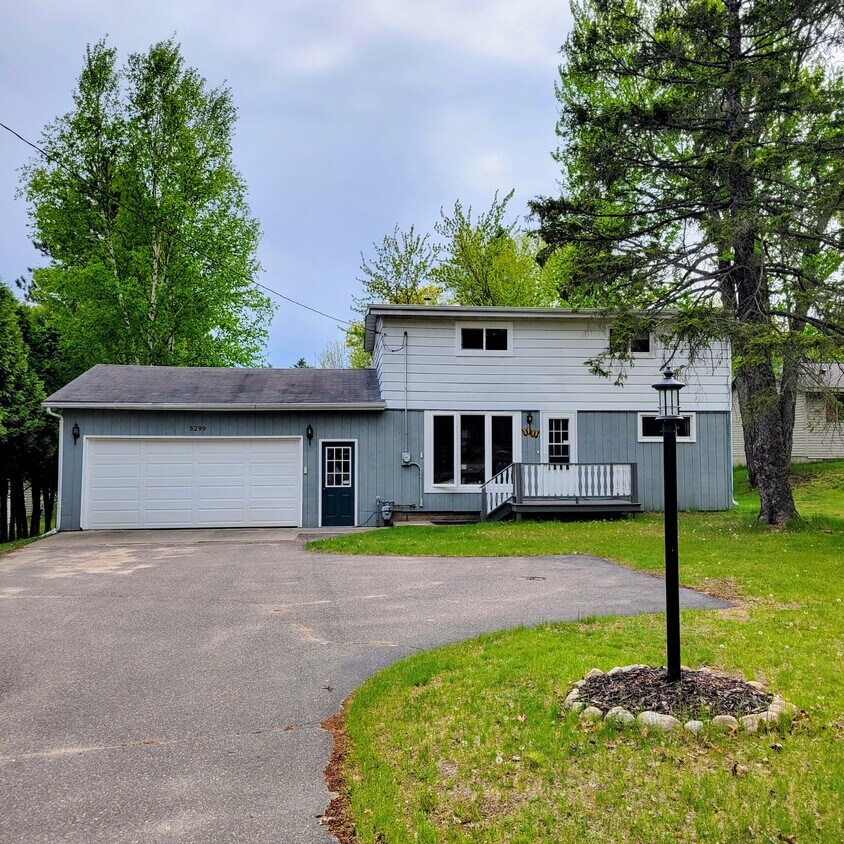 Primary Photo - 5299 Sandy Loop