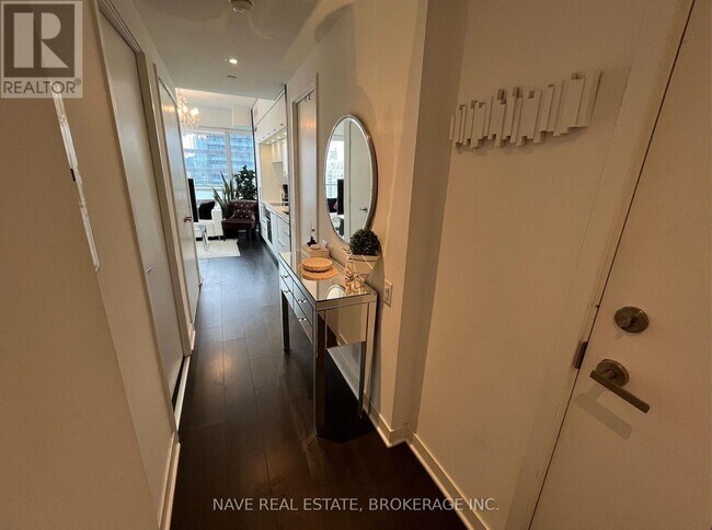 Photo du bâtiment - 15 Grenville St