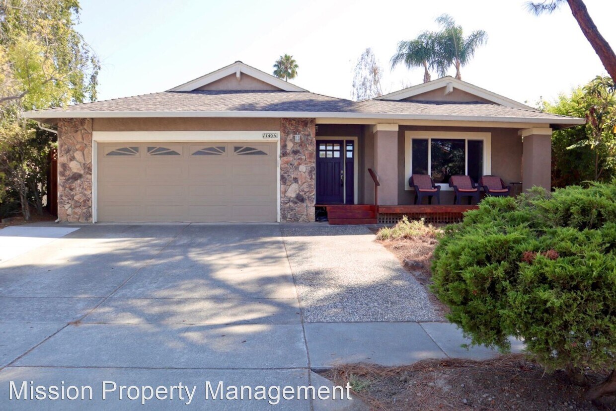 Foto principal - 4 br, 2 bath House - 1140 Bennet Ct