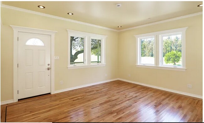 Foto del edificio - 2731 Stony Point Rd