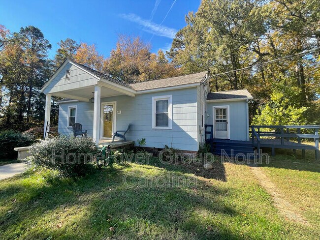 Foto del edificio - 4801 Wild Rose Ln