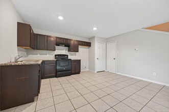 Building Photo - 14774 Bowie Ln
