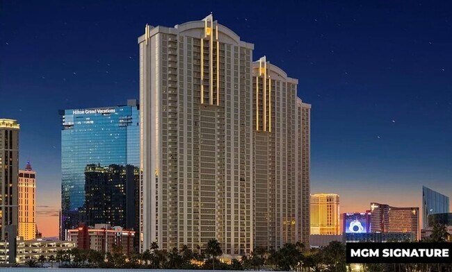 Building Photo - MGM 1BR Huge Balcony Condo 03821