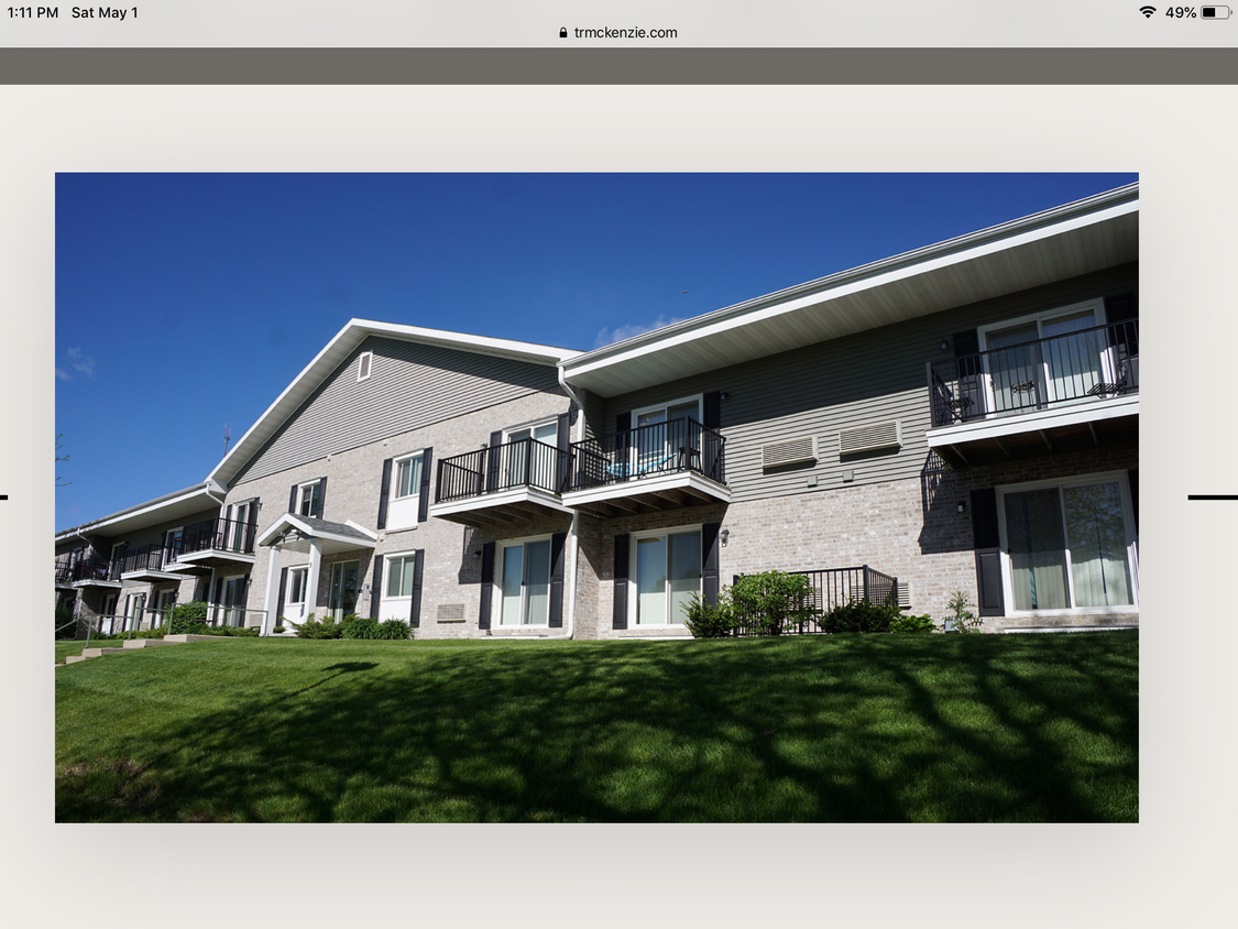Exterior of building - 77 S Oakbridge Ct