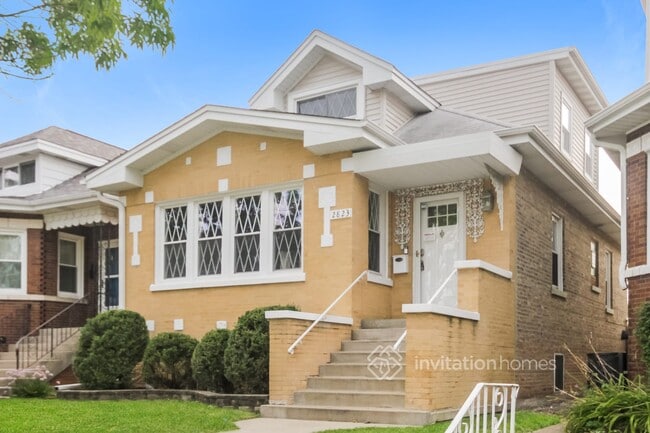 Building Photo - 2823 N 77th Ave