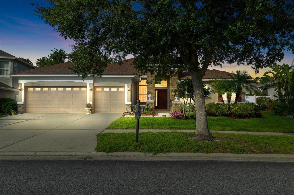 Primary Photo - 20111 Tamiami Ave