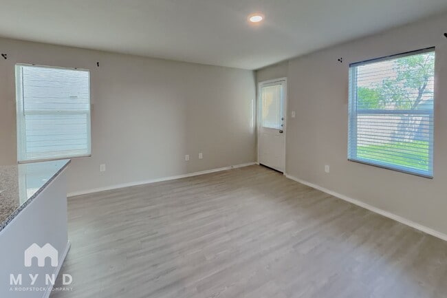 Building Photo - 4220 Thalweg Way