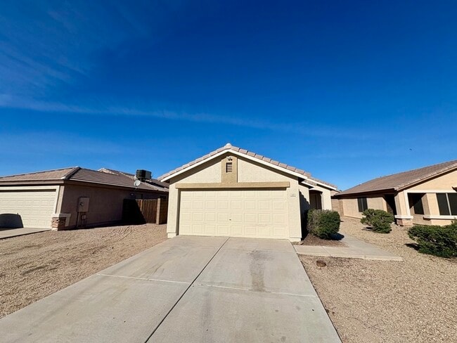 Building Photo - 878 E Graham Ln