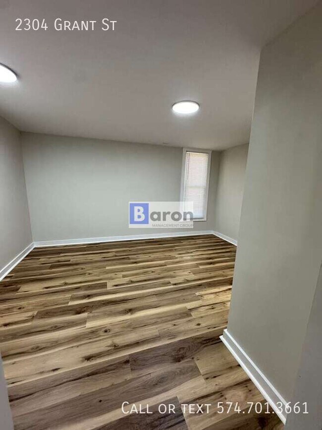 Foto del edificio - 2304 Grant St