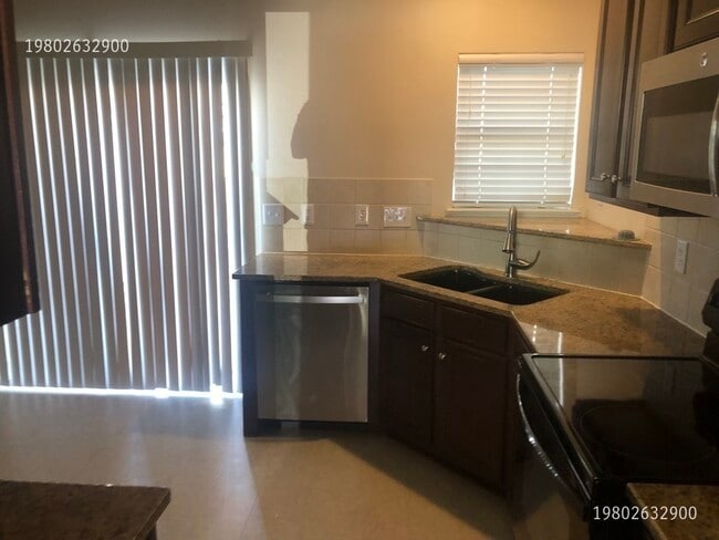 Foto del edificio - 10334 Stineway Ct