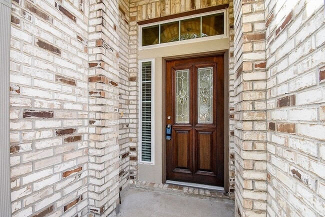 Foto del edificio - 4215 Mill Oak Dr