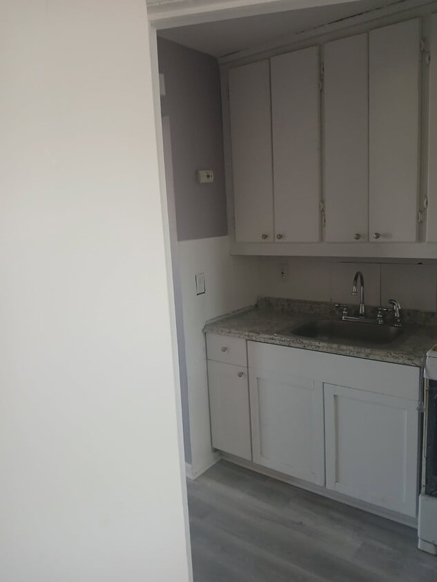 Building Photo - 15236 Tireman Ave