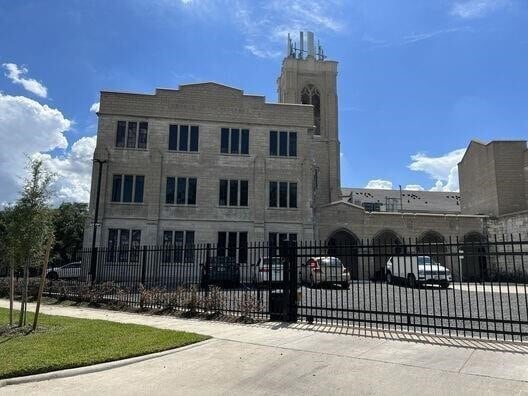 Building Photo - 4411 Dallas St