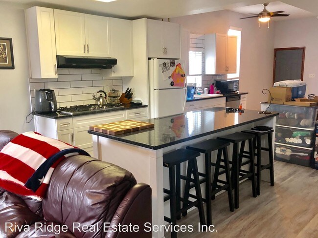 Foto del edificio - 319 Sweetbriar St