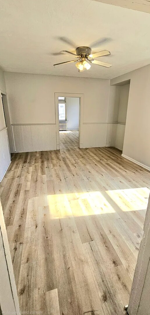 Foto del edificio - Spacious 4-Bedroom Home with 3-Car Garage, Deck & More!!