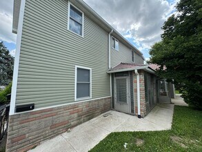 Building Photo - 1224 S Belmont Ave
