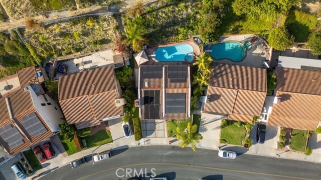 Building Photo - 1350 E Tujunga Ave