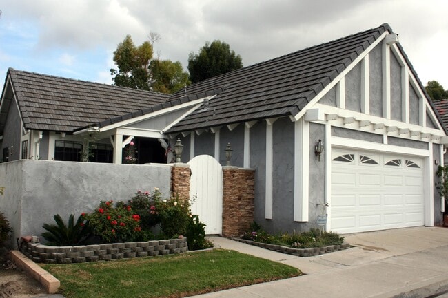 Building Photo - 58 Cape Cod