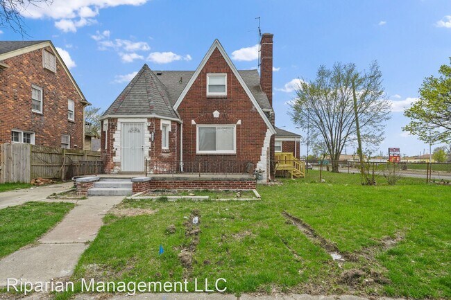 Building Photo - 4 br, 3 bath House - 5935 Buckingham Avenue