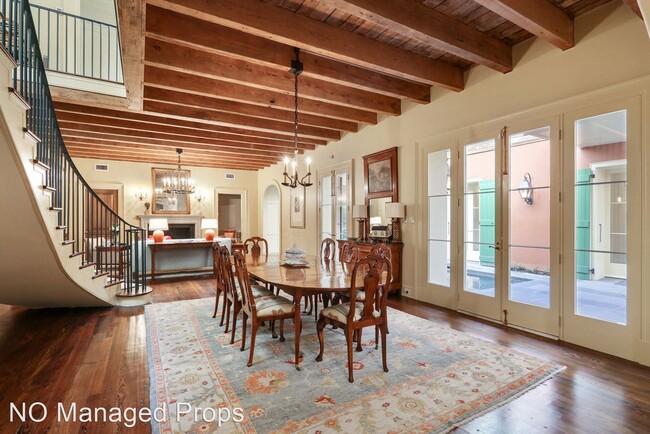 Building Photo - 4 br, 4.5 bath House - 525 Madison Street