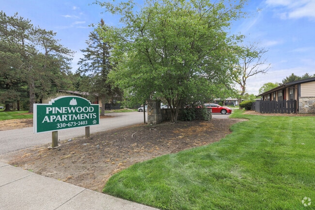 Building Photo - Pinewood Apartments