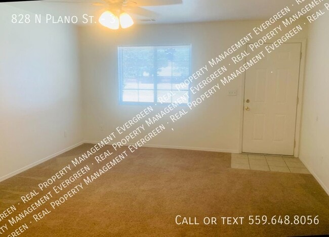 Foto del edificio - 828 N Plano St