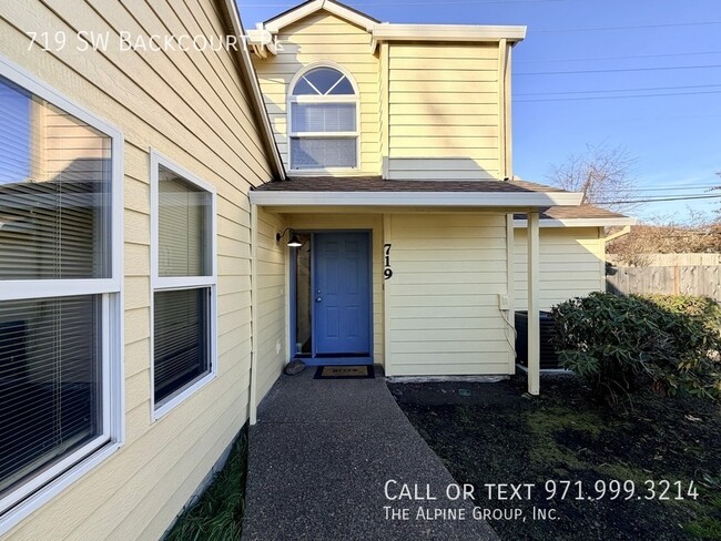 Foto del edificio - 719 SW Backcourt Pl