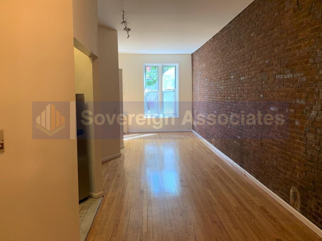 Primary Photo - 101 West 86th Street