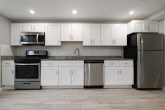 Building Photo - 1620 Palisade Ave