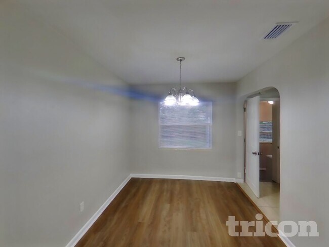 Foto del edificio - 1576 Bonair St