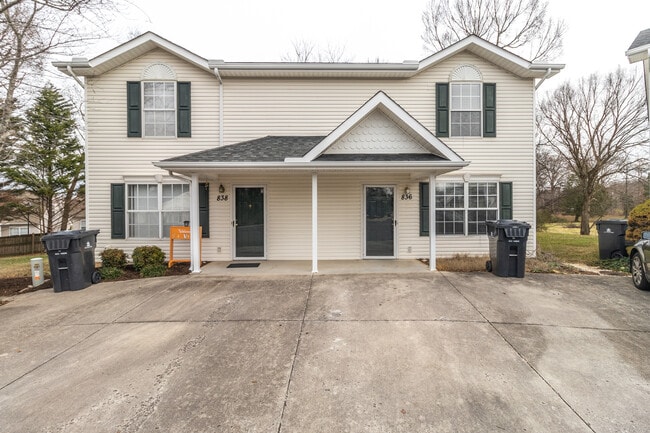 Photo - 836 Duchess Way (Knoxville, TN) House