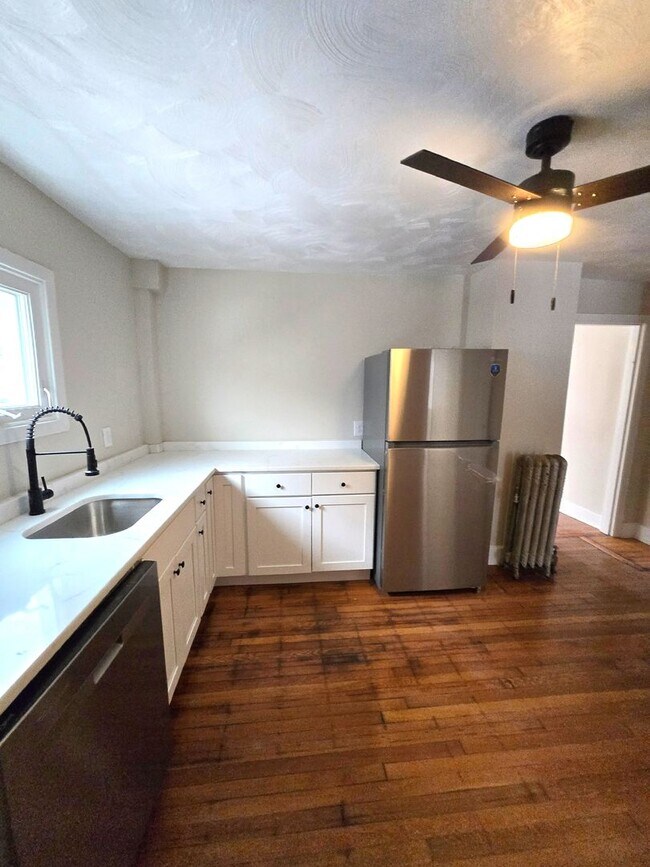 Foto del edificio - 89 Armistice Blvd