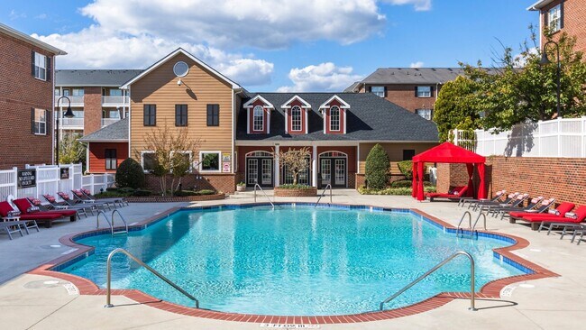 Foto del edificio - 1801 Willow Haven Ln
