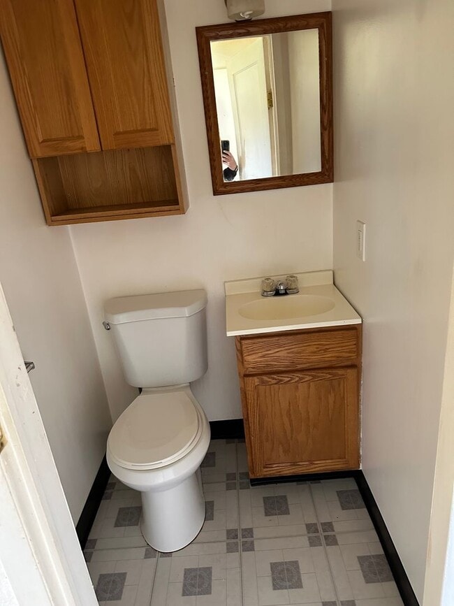 Building Photo - 3-bedroom 2 bath House