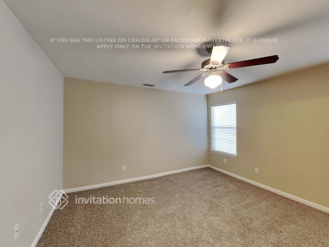 Building Photo - 114 Hidden Creek Dr