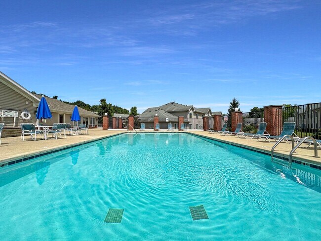 Building Photo - Battle Creek 3 Bedroom / 2 Bath Apartment – Available Now!