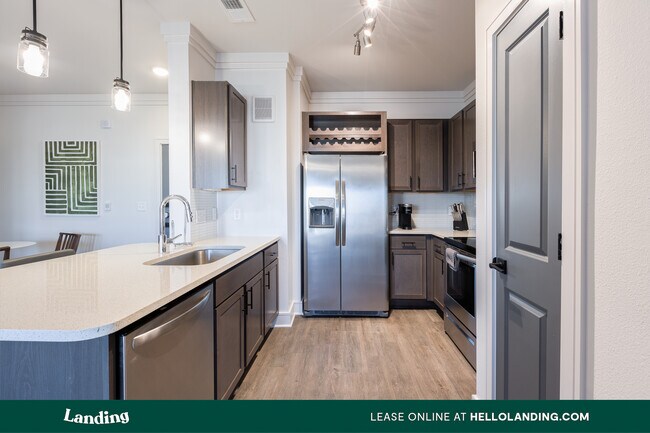 Building Photo - 2028 Presidio Vista Dr