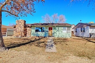 Building Photo - 2430 Bunting Ave