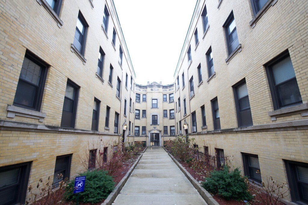 Foto principal - 436 W Belden Ave