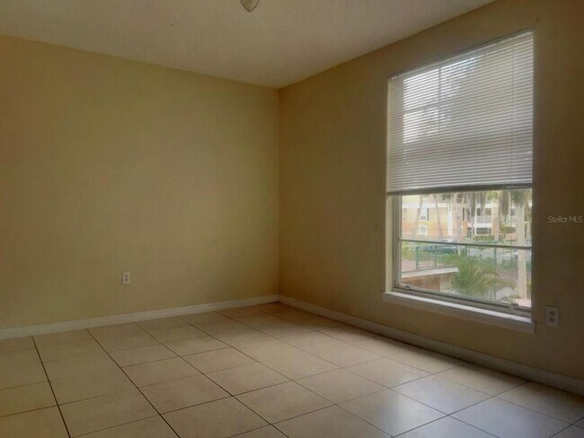 Foto del edificio - 4027 Versailles Dr