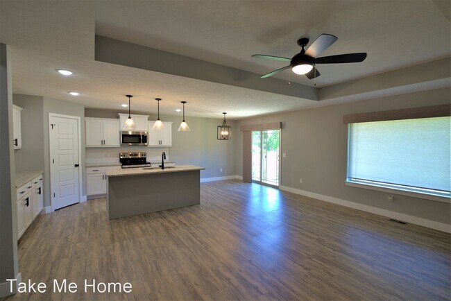 Building Photo - 3 br, 2 bath House - 604 N Eagle Park Cir