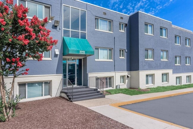 Interior Photo - Regency Court Apartments
