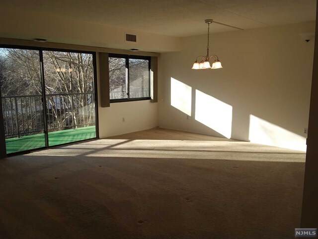 Building Photo - 521 Piermont Ave S